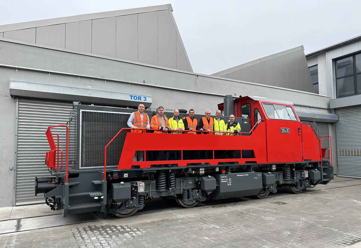 GMEINDER LOKOMOTIVEN delivers the 8th Locomotive of Series 1004 to